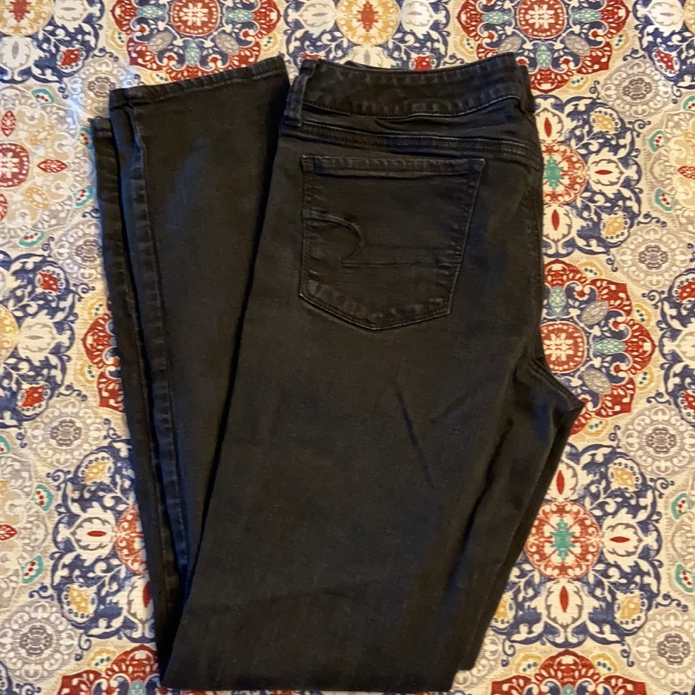 American Eagle Jeans Size 12. Smoke free home.